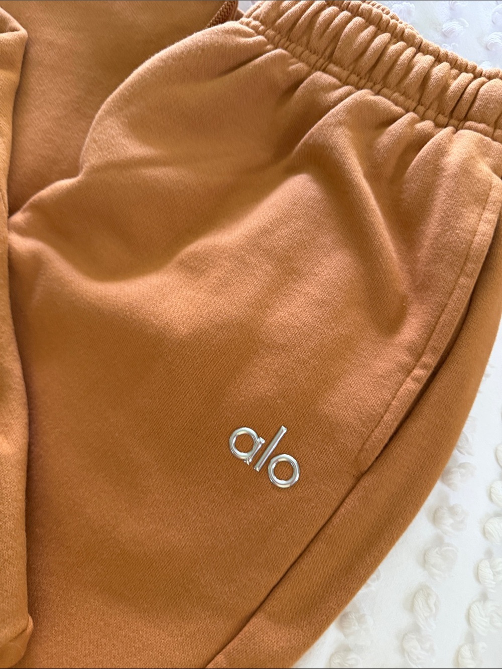 Alo Accolade Hoodie & Sweatpants Set - Rust/Caramel - Picture 2 of 3